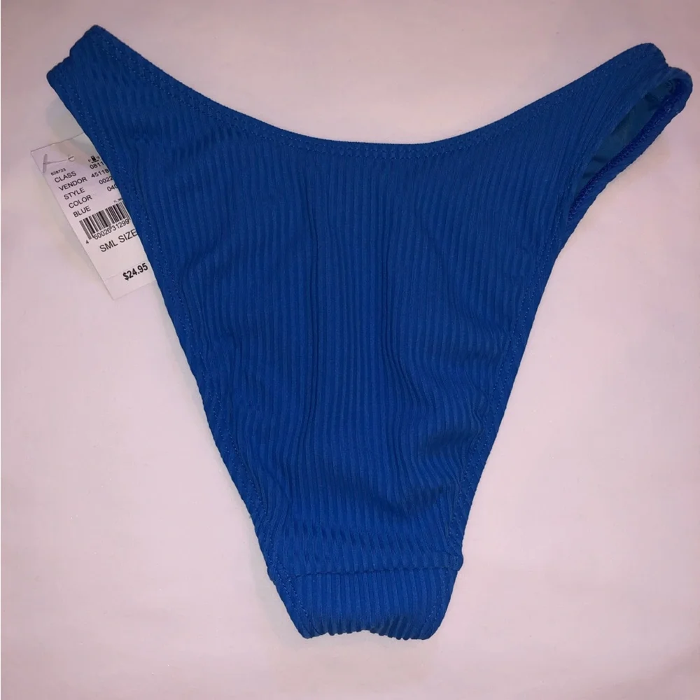 PACSUN LA Hearts Eco Blue Madelyn Sporty Bikini Bottom & Madelyn V Bikini Top - Picture 10 of 11